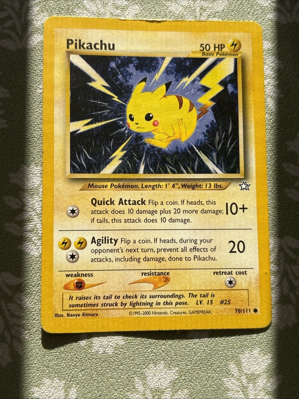 PIKACHU #70 VINTAGE | POTENTIAL PSA | 2000 POKEMON NEO GENESIS